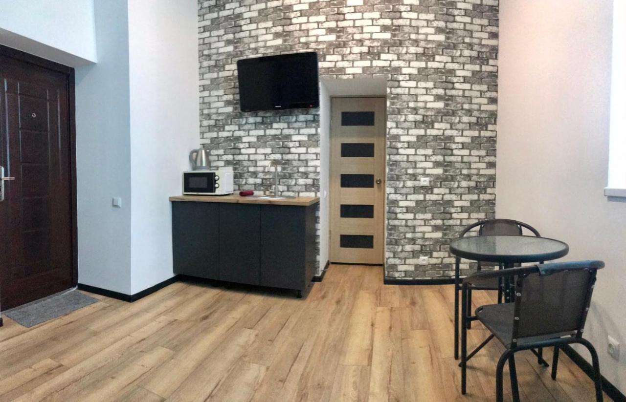 Kulisha 4 Apartments Near The Opera ลวีฟ ภายนอก รูปภาพ